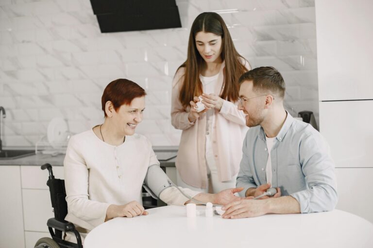 What to Look for When Visiting a Nursing Home